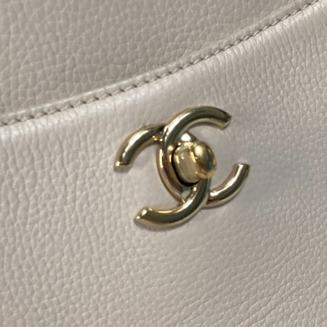 CHANEL(シャネル)のシャネル CHANEL ネオエグゼクティブ CC ココマーク バイカラー 2WAY ショルダーバッグ 斜め掛け ハンドバッグ レザー ベージュ レディースのバッグ(ハンドバッグ)の商品写真