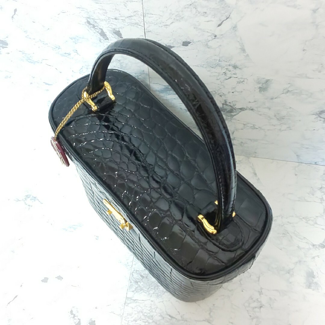 【未使用/極希少】Bag Liore JRA シャイニングクロコ バニティバッグ レディースのバッグ(ハンドバッグ)の商品写真