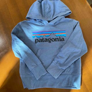 パタゴニア(patagonia)のパタゴニア　キッズ　フード付きスウェット　裏起毛付き(Tシャツ/カットソー)