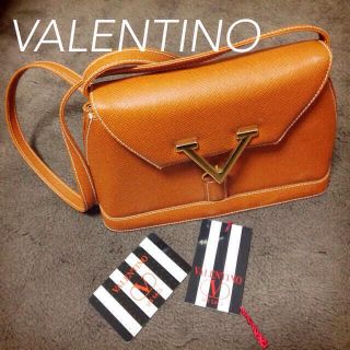 ヴァレンティノ(VALENTINO)のバレンチノ 型押しレザーバッグ(ショルダーバッグ)