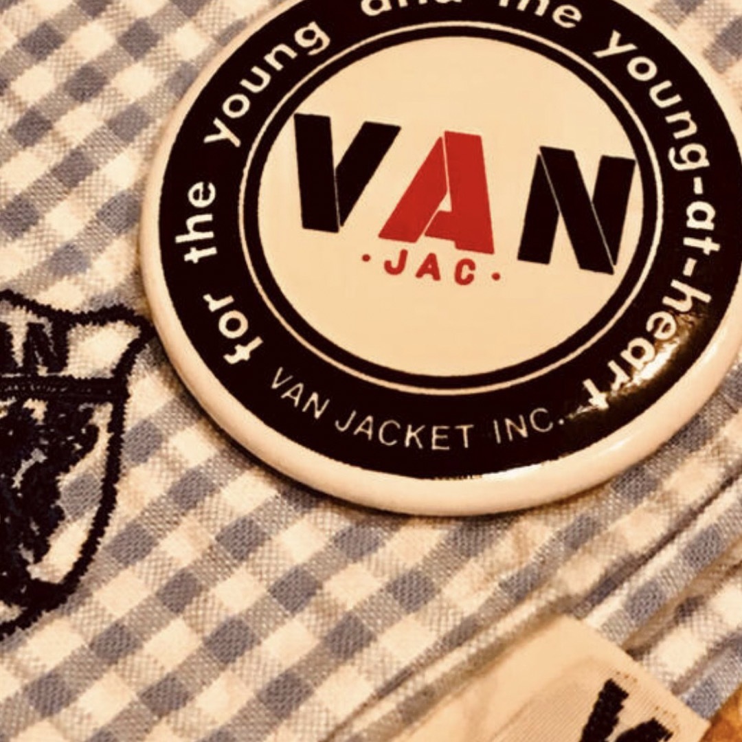 VAN Jacket(ヴァンヂャケット)の特価、VAN非売品もの缶バッジ44mm状態綺麗です。大変貴重 自動車/バイクの自動車/バイク その他(その他)の商品写真