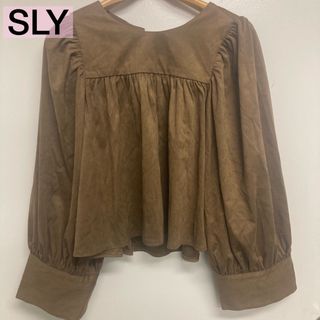 スライ(SLY)の【未着用】SLY トップス カットソー 長袖 ブラウン フリー スライ(カットソー(長袖/七分))