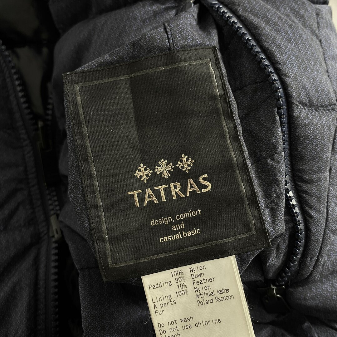 TATRAS(タトラス)の65k21《美品》TATRAS タトラス CLELIA クレリア リバーシブル ダウンコート 2 ブルー ラクーンファー アウター 羽織 上着 レディースのジャケット/アウター(ダウンコート)の商品写真