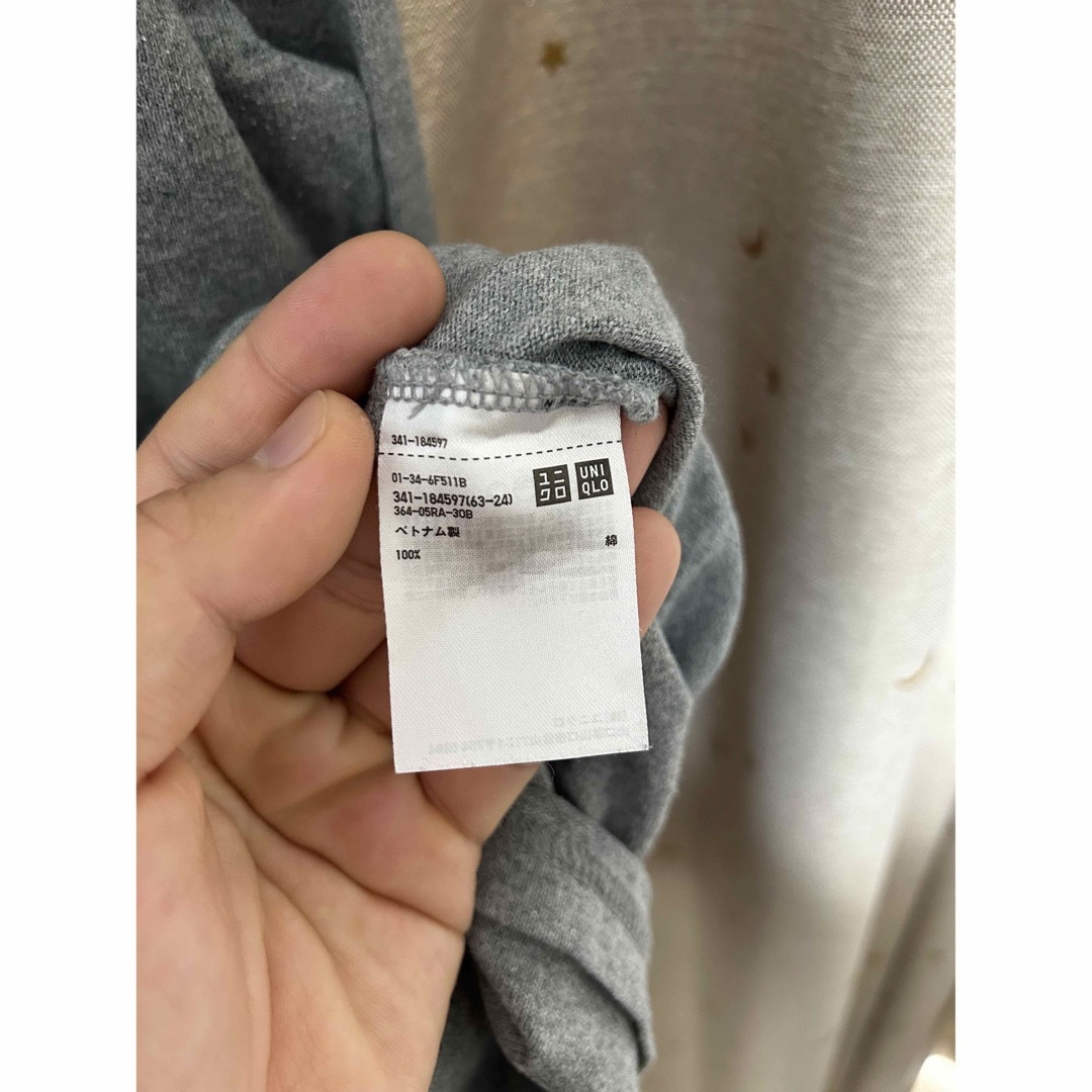 UNIQLO(ユニクロ)の⑨ユニクロメンズ　ボートネックTシャツ　カットソー長袖　グレー色ライトグレー メンズのトップス(Tシャツ/カットソー(七分/長袖))の商品写真