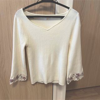 プロポーションボディドレッシング(PROPORTION BODY DRESSING)のプロポーションボディドレッシング　 ニット　オフホワイト　花柄　サイズ2(ニット/セーター)