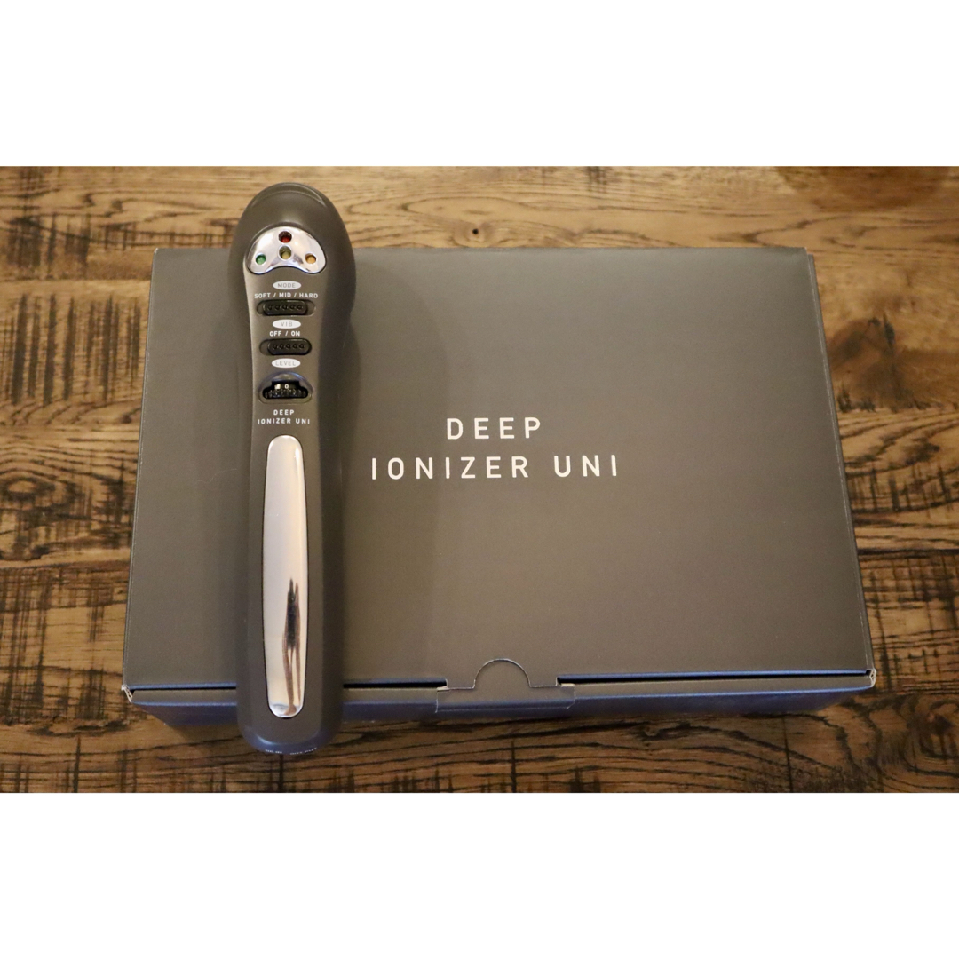 【EBM】【美顔器】DeepイオナイザーUni | フリマアプリ ラクマ