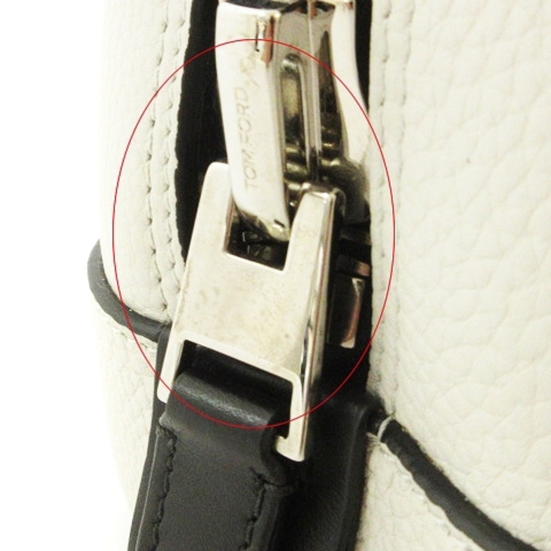 TOM FORD(トムフォード)のトムフォード セカンドバッグ クラッチ ロゴプリント レザー 白 黒 ■SM1 メンズのバッグ(セカンドバッグ/クラッチバッグ)の商品写真