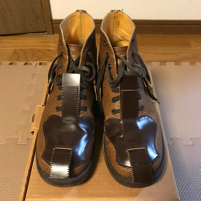 COMME des GARCONS(コムデギャルソン)の☆傘様専用☆ジョンムーア☆combat boots☆茶×茶型押し メンズの靴/シューズ(ブーツ)の商品写真