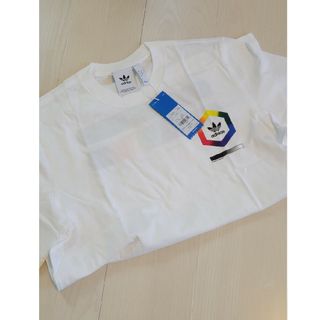 アディダス(adidas)のTシャツ(シャツ)