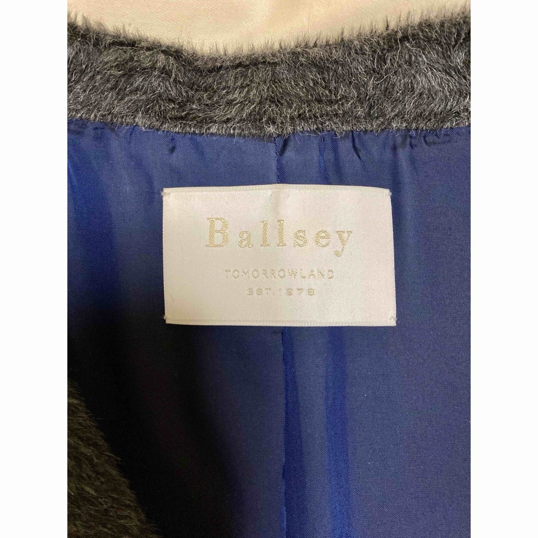 TOMMOROWLAND ballsey ウール カシミヤ コート 38サイズ レディースのジャケット/アウター(毛皮/ファーコート)の商品写真