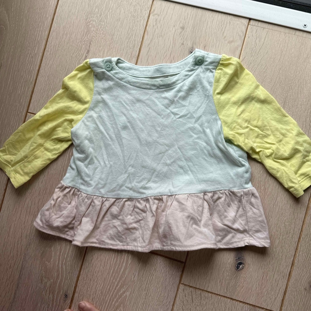 babyGAP(ベビーギャップ)のbabyGAP70cmカットソー キッズ/ベビー/マタニティのベビー服(~85cm)(シャツ/カットソー)の商品写真