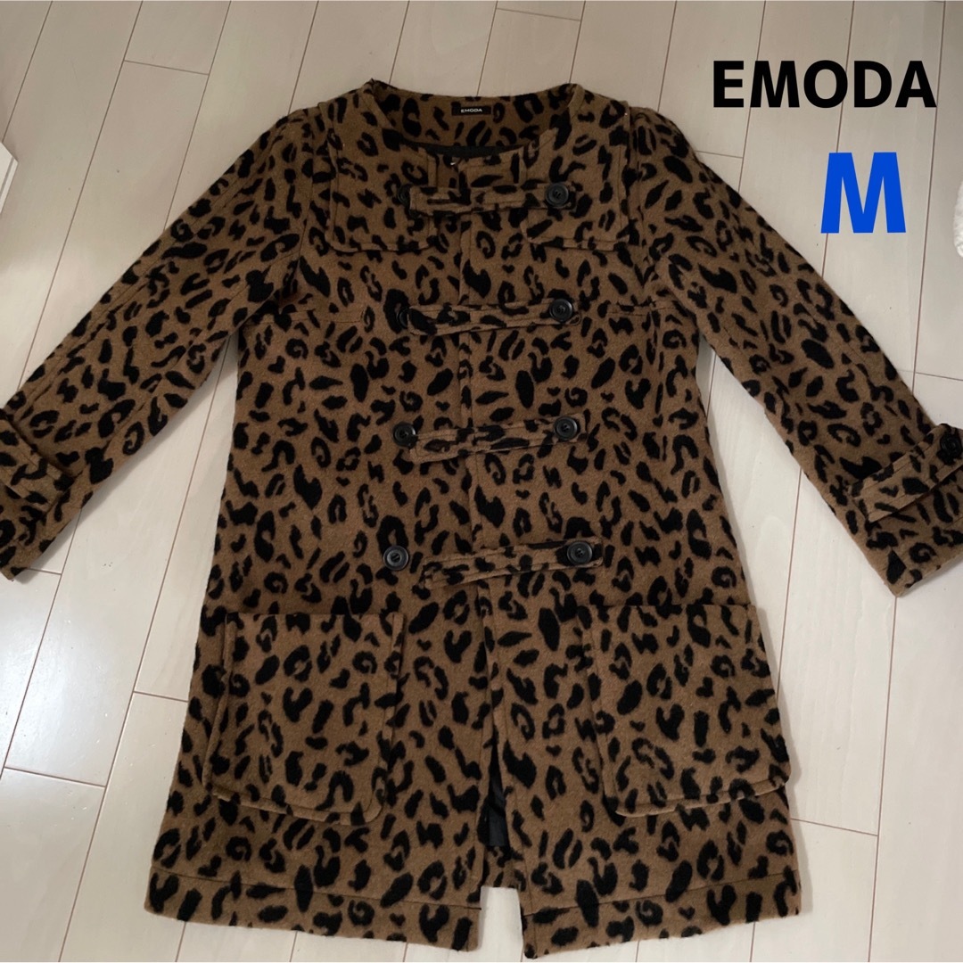 EMODA(エモダ)のEMODA  ノーカラーコート　ヒョウ柄 レディースのジャケット/アウター(ロングコート)の商品写真