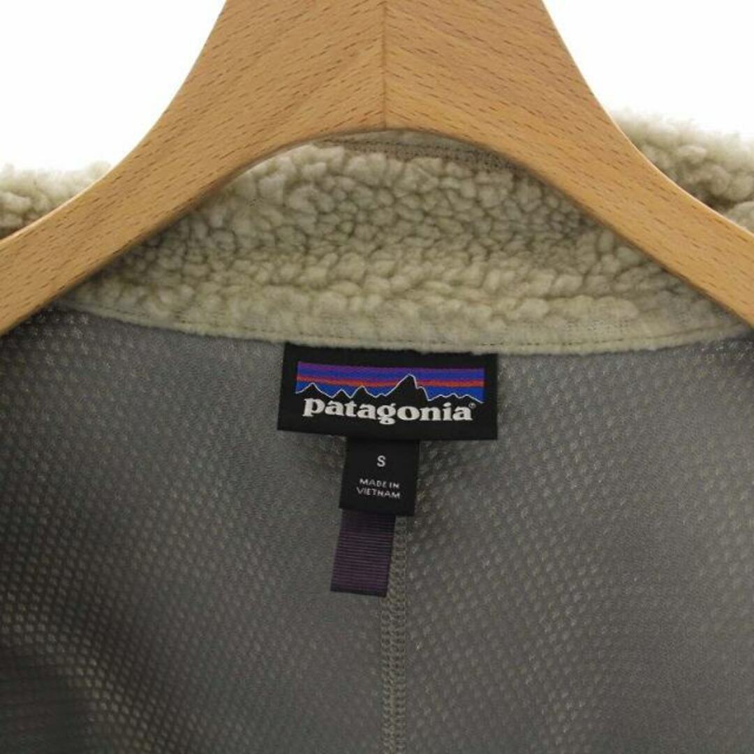 patagonia(パタゴニア)のPatagonia 18AW CLASSIC RETRO-X 23056 メンズのジャケット/アウター(ブルゾン)の商品写真