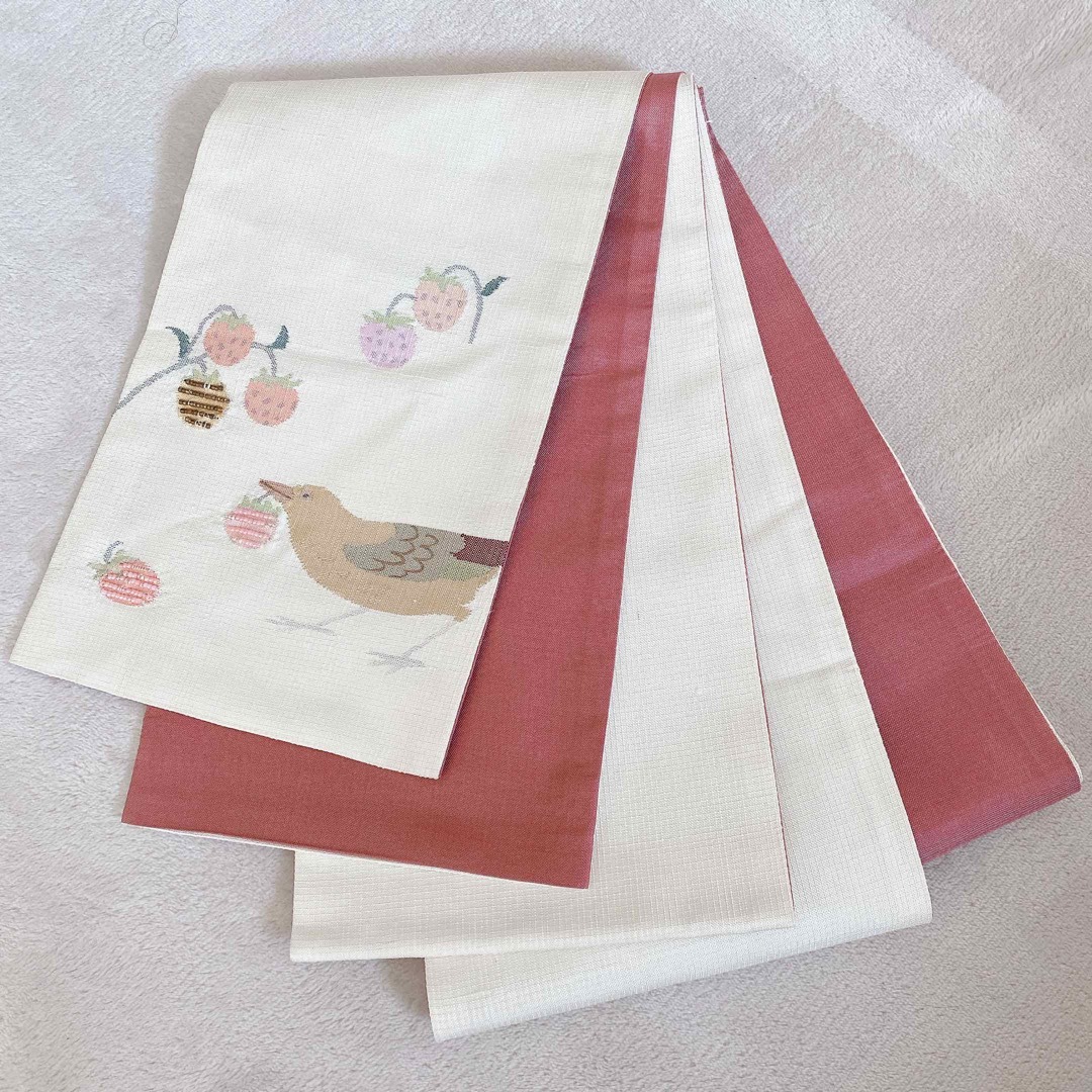 半幅帯 細帯 正絹 オフホワイト くすみピンク レディースの水着/浴衣(帯)の商品写真