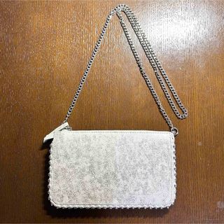 ザラ(ZARA)のザラ　スタッズ付きチェーンショルダーバッグ　ウォレット　ポシェット　クロスボディ(ショルダーバッグ)