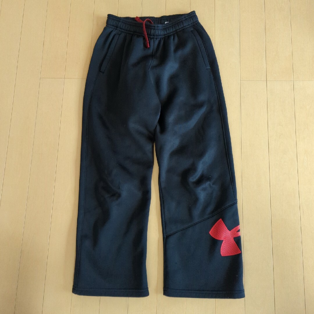 UNDER ARMOUR(アンダーアーマー)のUNDER ARMOUR ｼﾞｬｰｼﾞ下のみ  140cm キッズ/ベビー/マタニティのキッズ服男の子用(90cm~)(パンツ/スパッツ)の商品写真