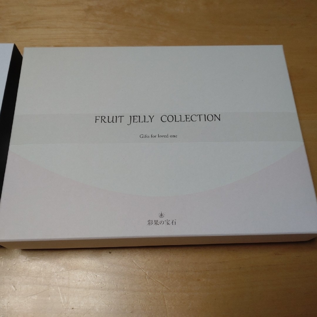 三越(ミツコシ)の彩果の宝石　FRUIT JELLY  COLLECTION  44個 食品/飲料/酒の食品(菓子/デザート)の商品写真