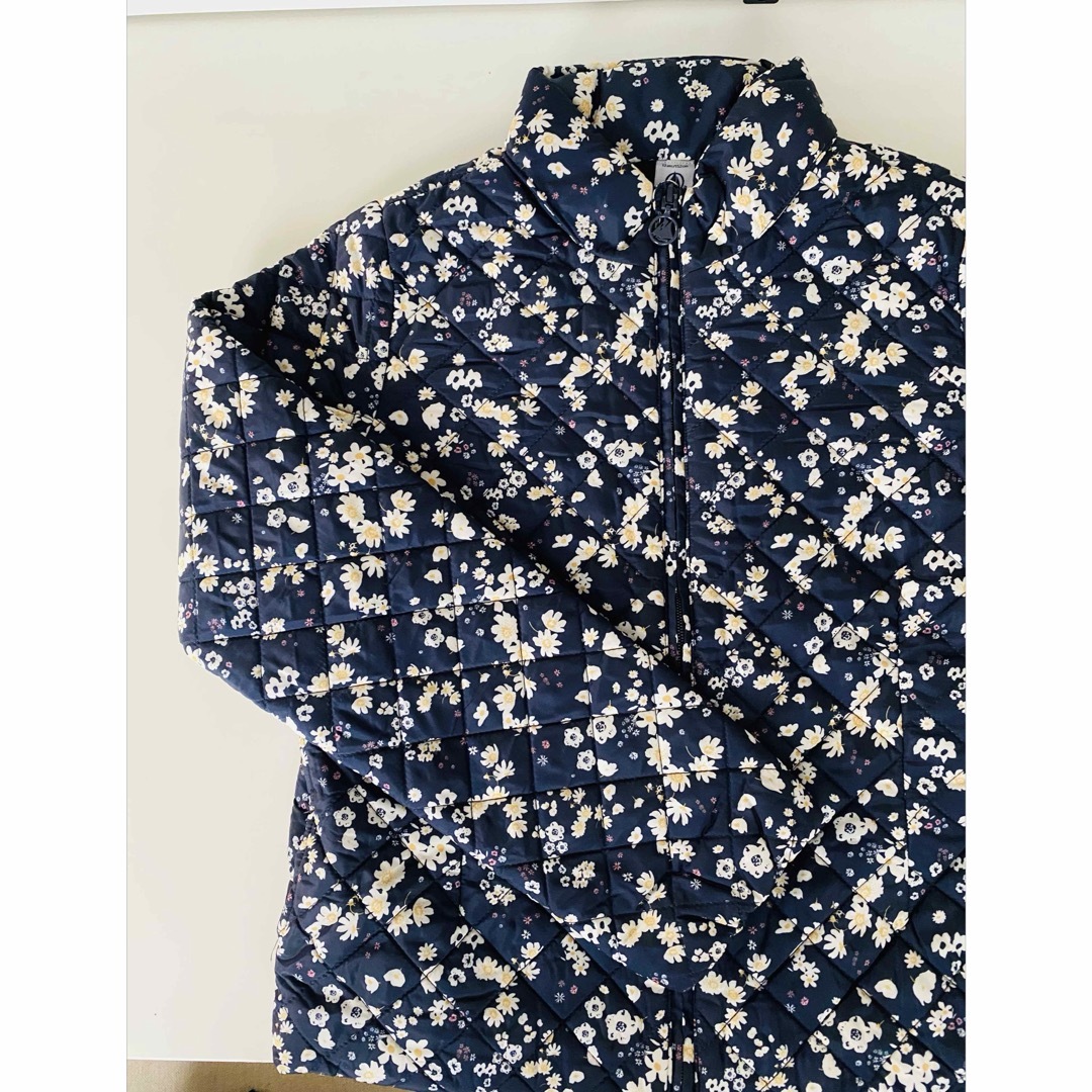 PETIT BATEAU(プチバトー)の新品★プチバトー 中綿ジャケット 12ans キッズ/ベビー/マタニティのキッズ服女の子用(90cm~)(ジャケット/上着)の商品写真