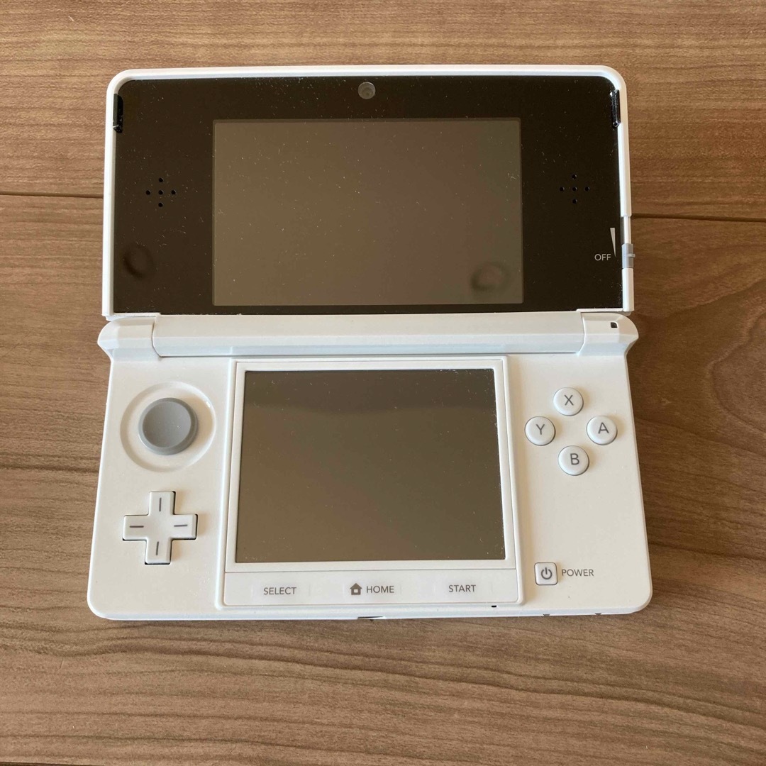 ニンテンドー3DS(ニンテンドー3DS)のニンテンドー3DS エンタメ/ホビーのゲームソフト/ゲーム機本体(家庭用ゲーム機本体)の商品写真