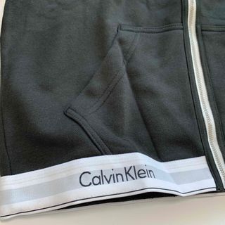 Calvin Klein - 【新品】カルバンクライン ジップパーカー スウェット