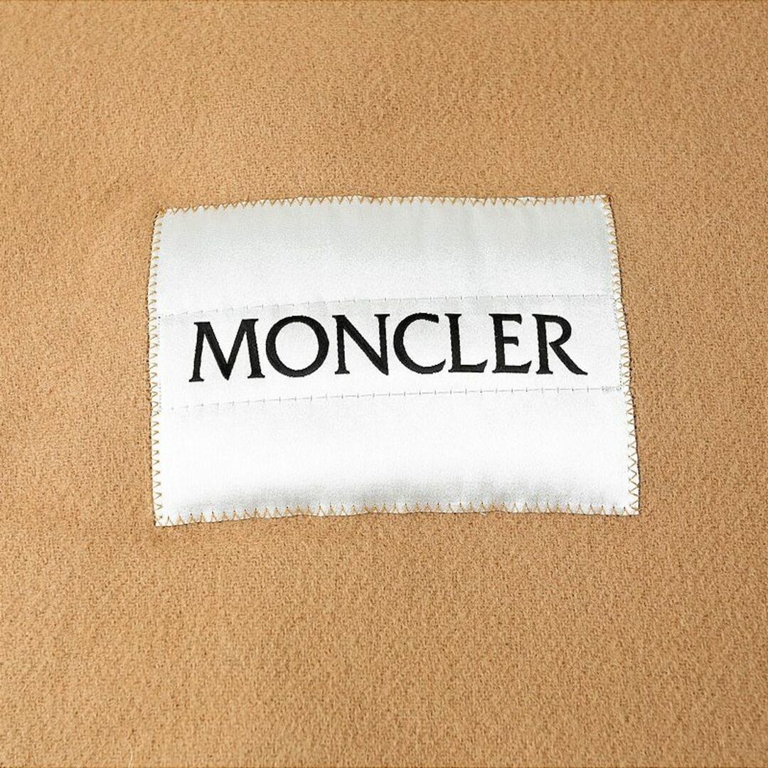 MONCLER(モンクレール)の送料無料 141 MONCLER ベージュ SCIARPA ウール マフラー 3C00012 595MA 男女兼用 レディースのファッション小物(マフラー/ショール)の商品写真