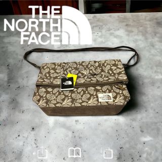 ザノースフェイス(THE NORTH FACE)のthe northe face ショルダーバッグ　コンパクor大容量　ブラウン(ショルダーバッグ)