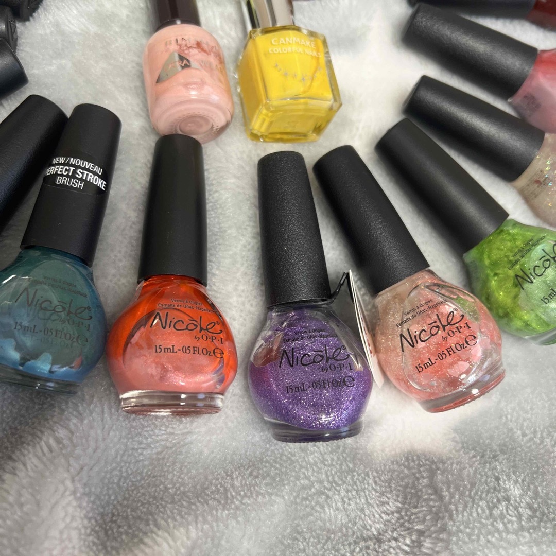 OPI(オーピーアイ)のピーチ様　　　　ネイル　OPI  RIMMEL  CANMAKE コスメ/美容のネイル(マニキュア)の商品写真