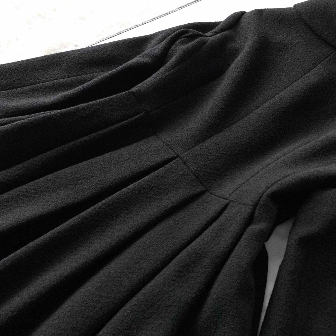 Harrods(ハロッズ)の新品タグ付き‼️ELISA エリザ ピュアウール100% ワンピースコート レディースのジャケット/アウター(ロングコート)の商品写真