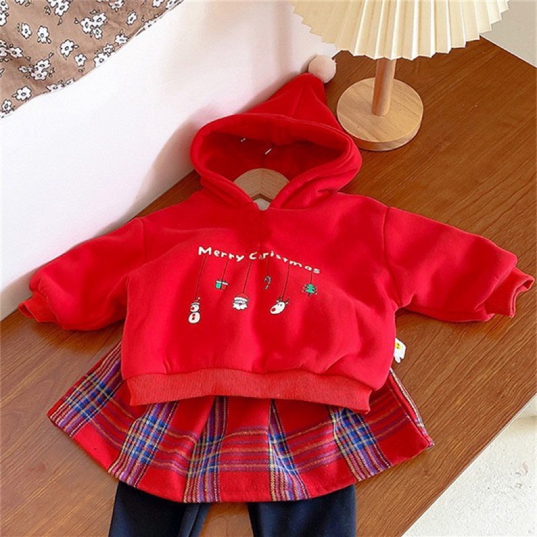 クリスマスパーカー フード付き 裏起毛 キッズ/ベビー/マタニティのキッズ服男の子用(90cm~)(ジャケット/上着)の商品写真