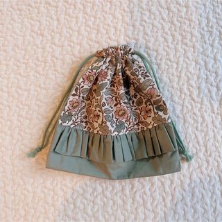 訳あり【handmade】巾着袋S フリル　リバティ(外出用品)