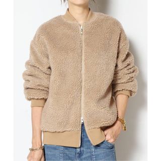 アパルトモンドゥーズィエムクラス(L'Appartement DEUXIEME CLASSE)の【ADAWAS/アダワス】FAKE MOUTON BOMBER ジャケット(ブルゾン)