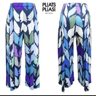 プリーツプリーズイッセイミヤケ(PLEATS PLEASE ISSEY MIYAKE)のプリーツプリーズ　パンツ(カジュアルパンツ)