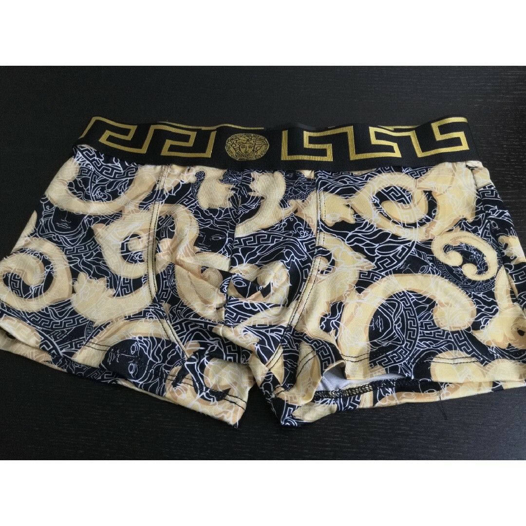 VERSACE(ヴェルサーチ)のヴェルサーチ VERSACE バロッグ柄 ボクサーパンツ M メンズのアンダーウェア(ボクサーパンツ)の商品写真