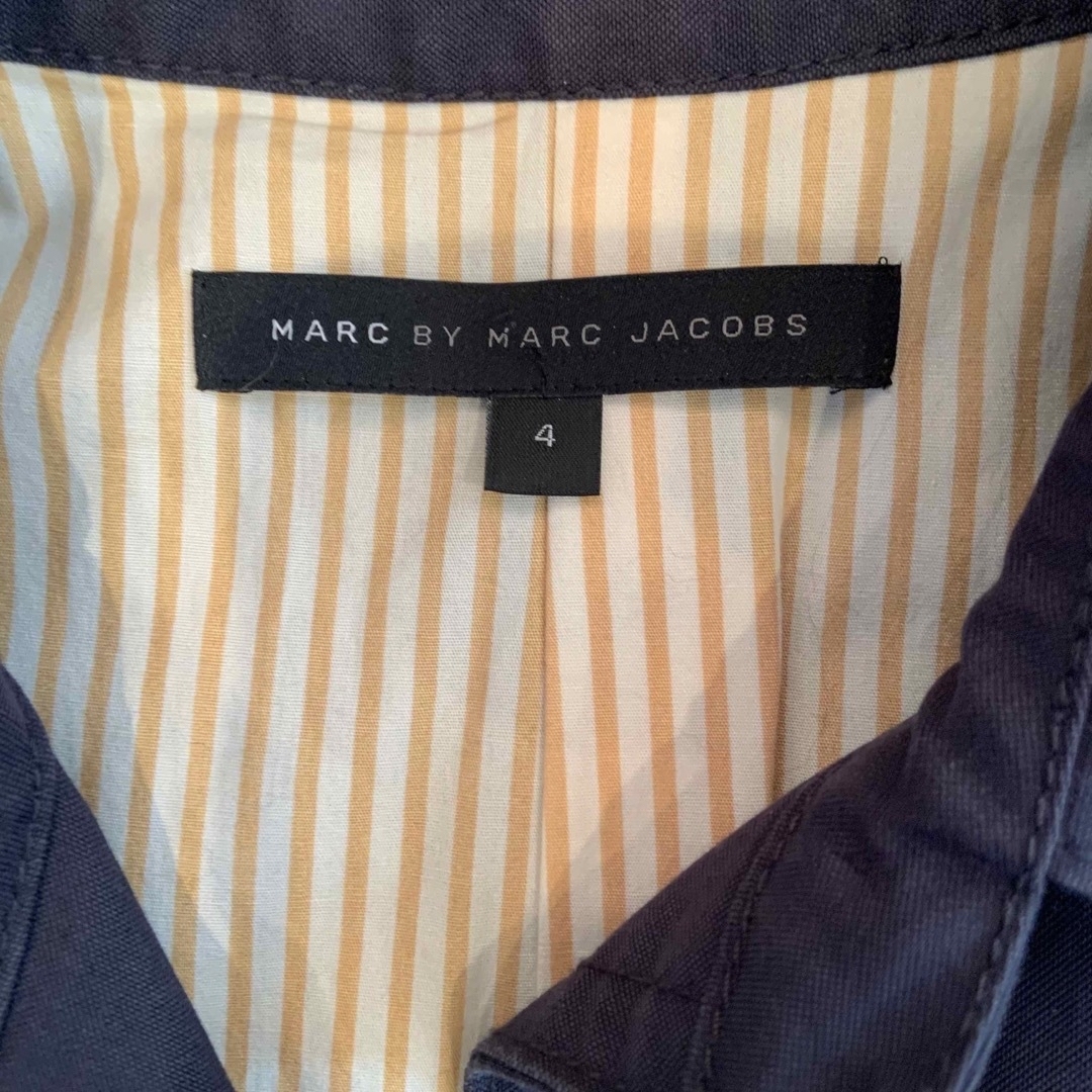 MARC BY MARC JACOBS(マークバイマークジェイコブス)のマークジェイコブス　トレンチコート　M レディースのジャケット/アウター(トレンチコート)の商品写真