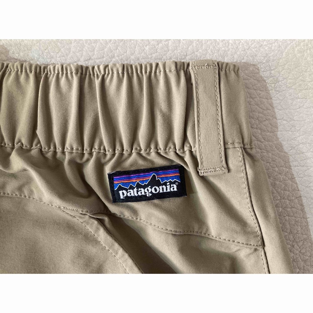 patagonia(パタゴニア)の(タンス整理様専用)Patagonia  パンツ  ベージュ 140 150 キッズ/ベビー/マタニティのキッズ服男の子用(90cm~)(パンツ/スパッツ)の商品写真