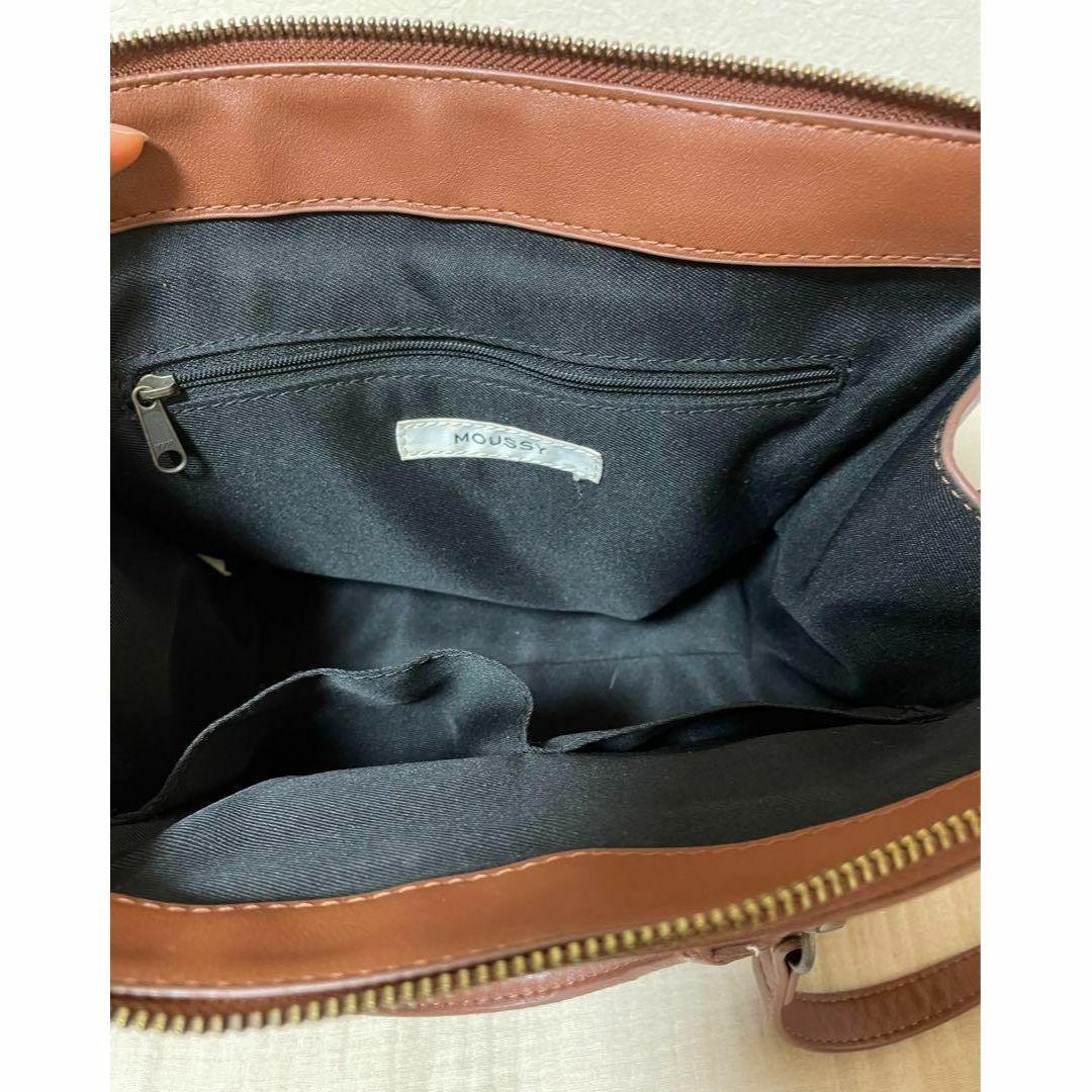 moussy(マウジー)のMOUSSY　TRAVELERS BAG　ブラウン レディースのバッグ(ショルダーバッグ)の商品写真