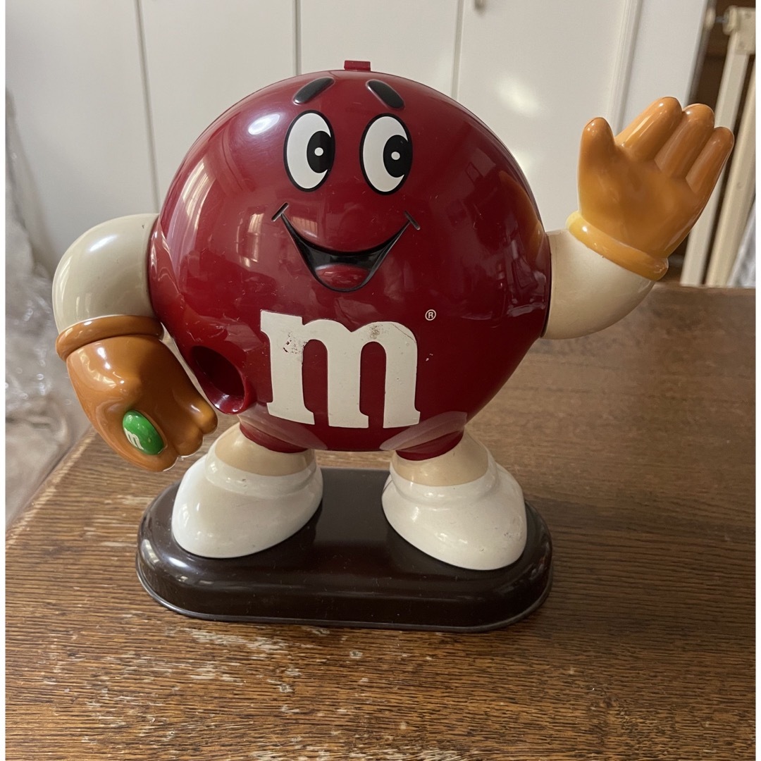 M&M(エムアンドエム)のM&Ms チョコレートディスペンサー　 エンタメ/ホビーのおもちゃ/ぬいぐるみ(キャラクターグッズ)の商品写真