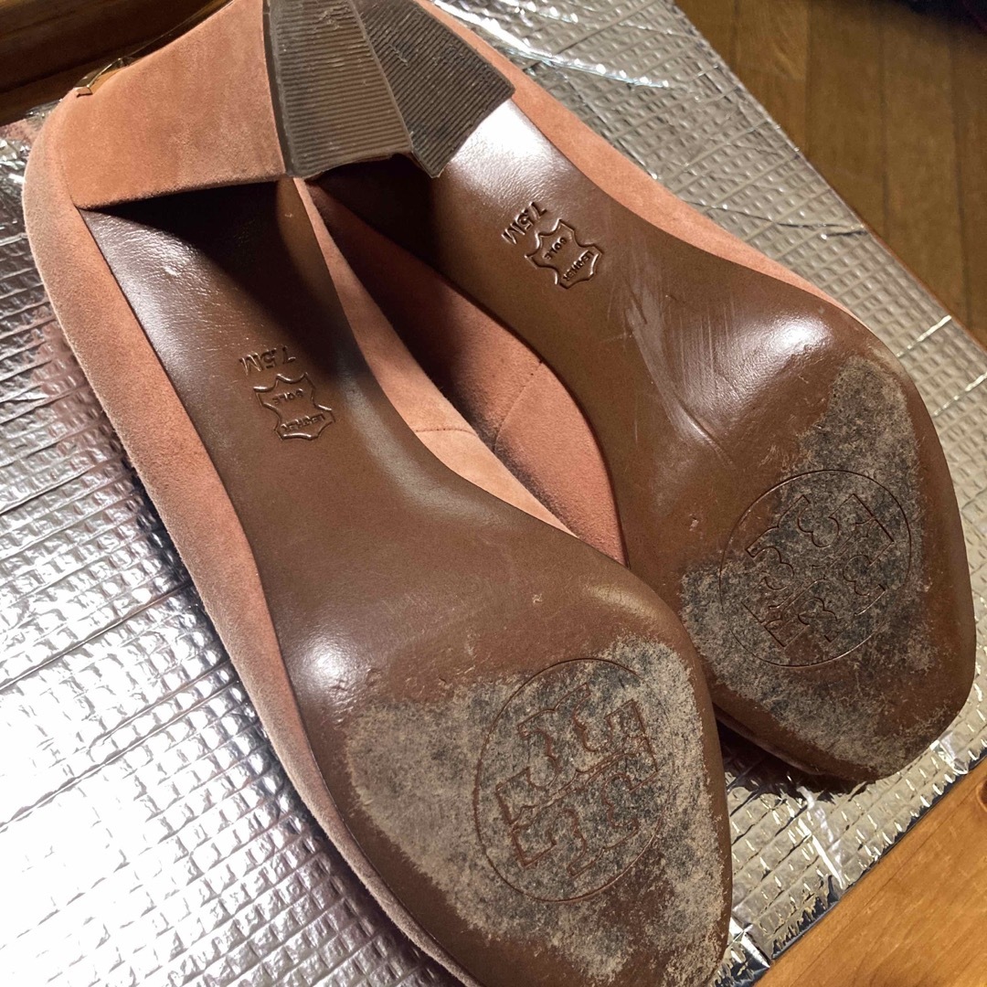 TORY BURCH トリーバーチサーモンピンク　スエードパンプス　サイズ7.5