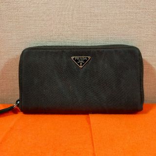 極 美品 箱付 プラダ 三角ロゴ カーフレザー ウォレットジップ 長財布 黒