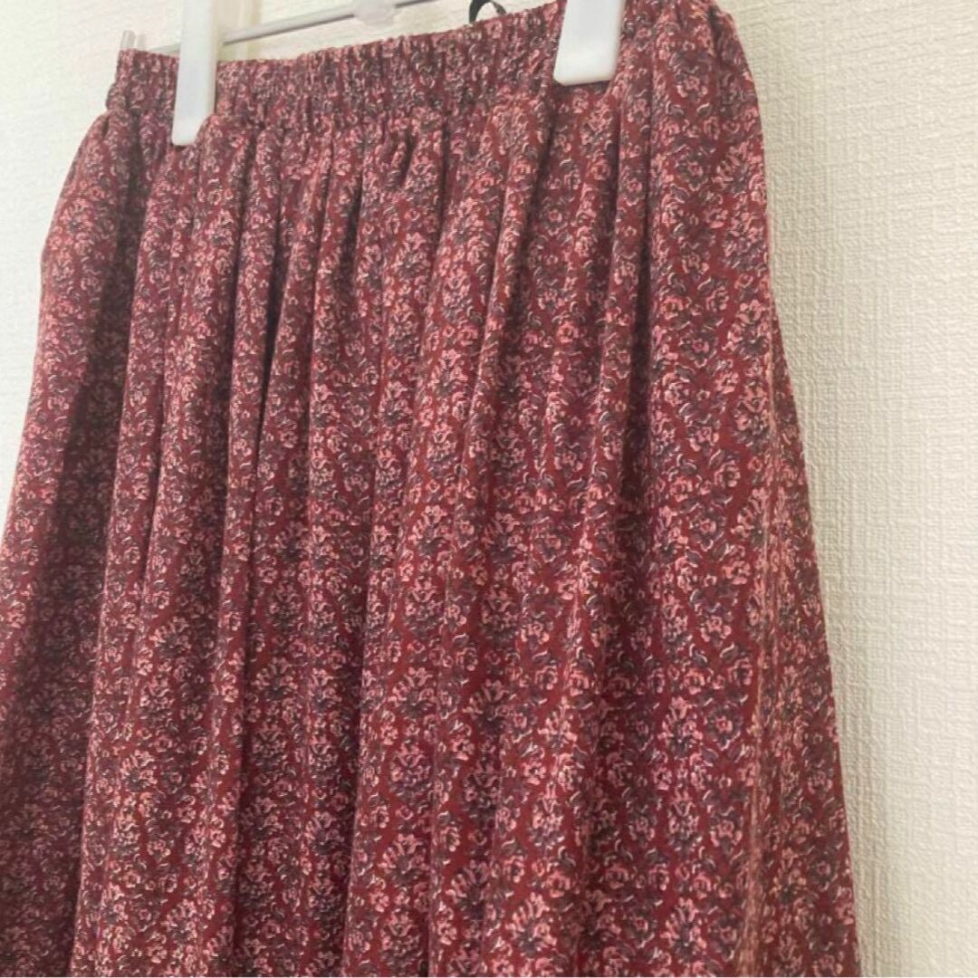 SM2(サマンサモスモス)のサマンサモスモス　ロングスカート　花柄　フレア　レッド　かわいい　きれいめ レディースのスカート(ロングスカート)の商品写真