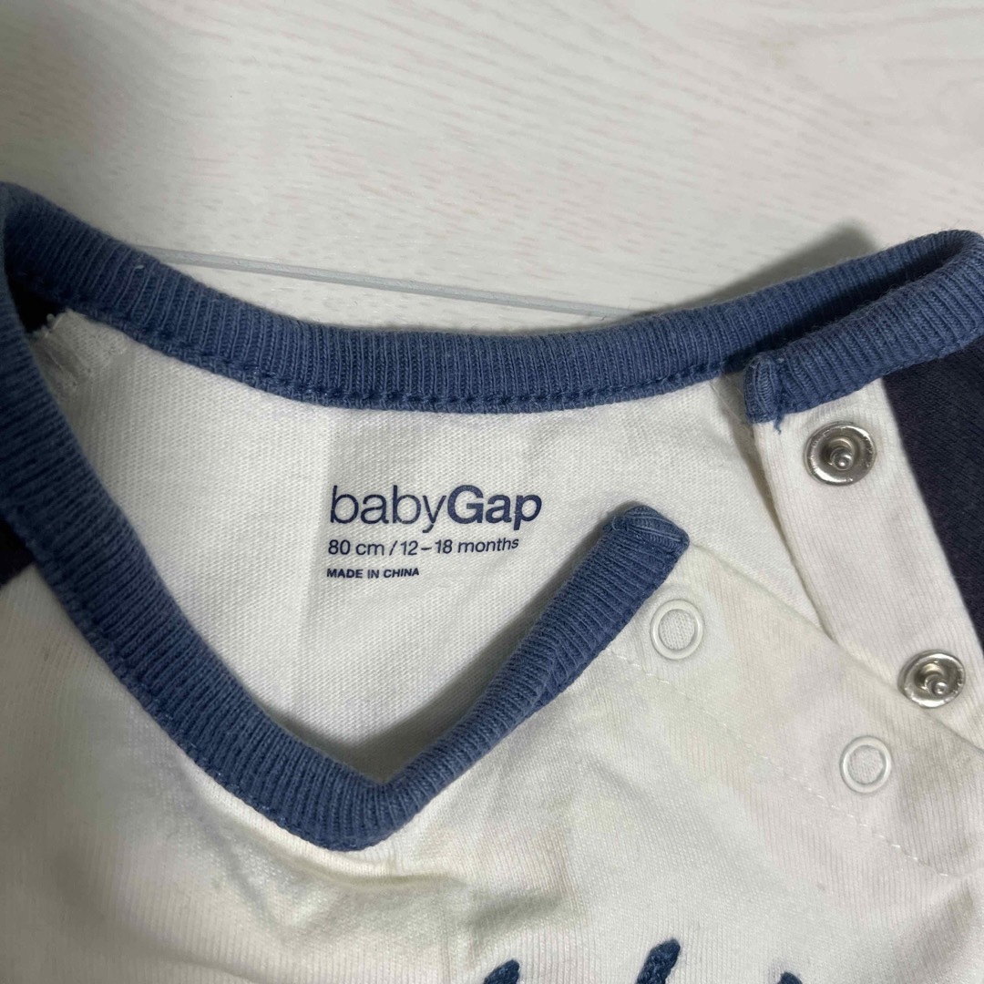 babyGAP(ベビーギャップ)のＴシャツ　長袖　babyGap キッズ/ベビー/マタニティのベビー服(~85cm)(Ｔシャツ)の商品写真