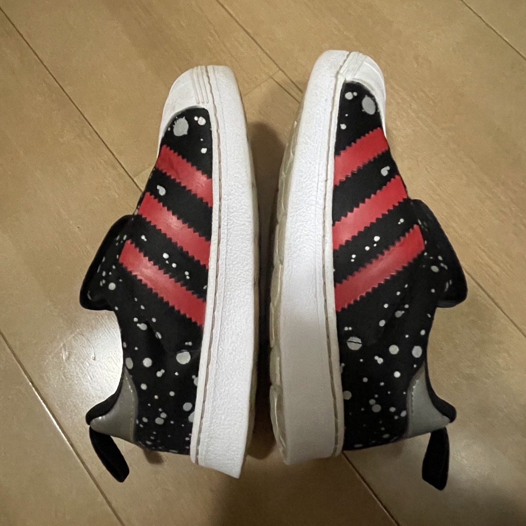 adidas(アディダス)のアディダス　14センチ　キッズスリッポン キッズ/ベビー/マタニティのベビー靴/シューズ(~14cm)(スリッポン)の商品写真