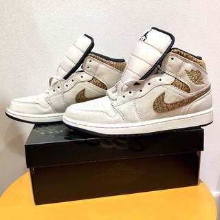 ジョーダン(Jordan Brand（NIKE）)の☆お値下げ中！NIKE AIR JORDAN1 MID 27cm☆(スニーカー)