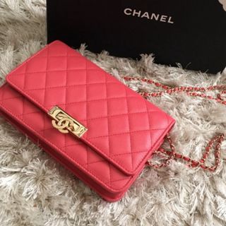 CHANEL★シャネル　ミニボストン　キャビアスキン　赤　ショルダー・鍵付