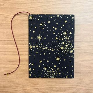 《 四六判》ブックカバー  ハンドメイド ゴールドスターダスト くろ(ブックカバー)