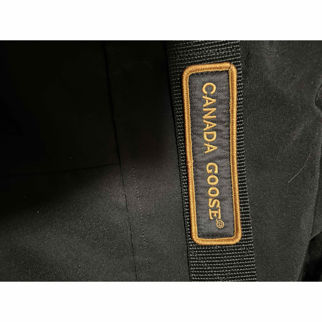 CANADA GOOSE(カナダグース)のguuh300様専用　カナダグース　ジャスパー　サイズM メンズのジャケット/アウター(ダウンジャケット)の商品写真