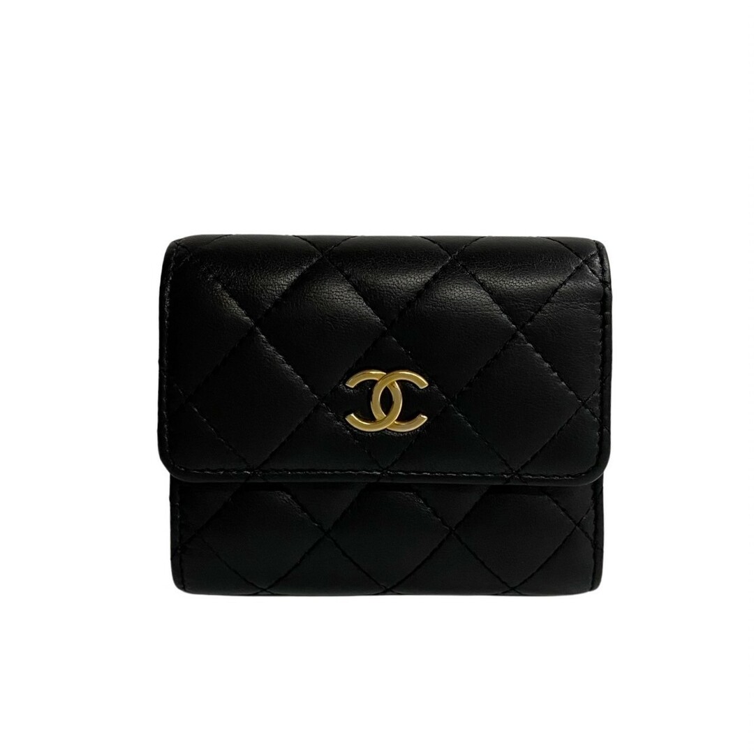 極 美品 箱 袋付 カード シール有 28番台 CHANEL シャネル マトラッセ ラムスキン レザー 本革 ココマーク 三つ折り財布 036-8 |  フリマアプリ ラクマ