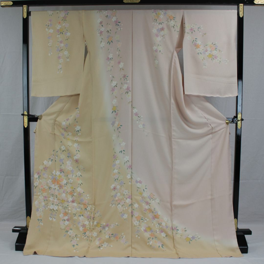 AC8533　誂仕立付訪問着　桜色薄黄土色染分桜花弁 レディースの水着/浴衣(着物)の商品写真