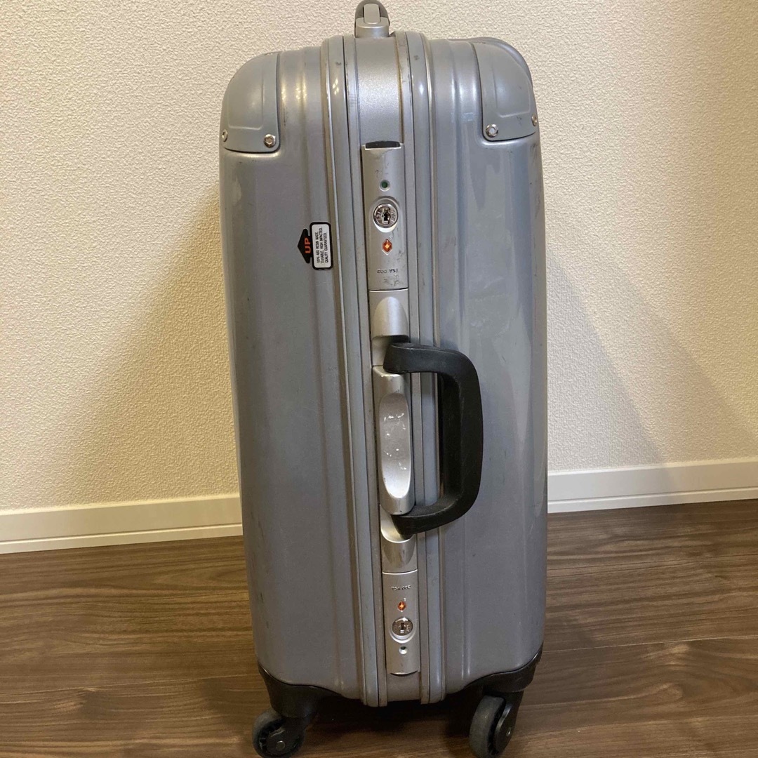 スーツケース TSA 鍵付 グレー キャリーケース レディースのバッグ(スーツケース/キャリーバッグ)の商品写真
