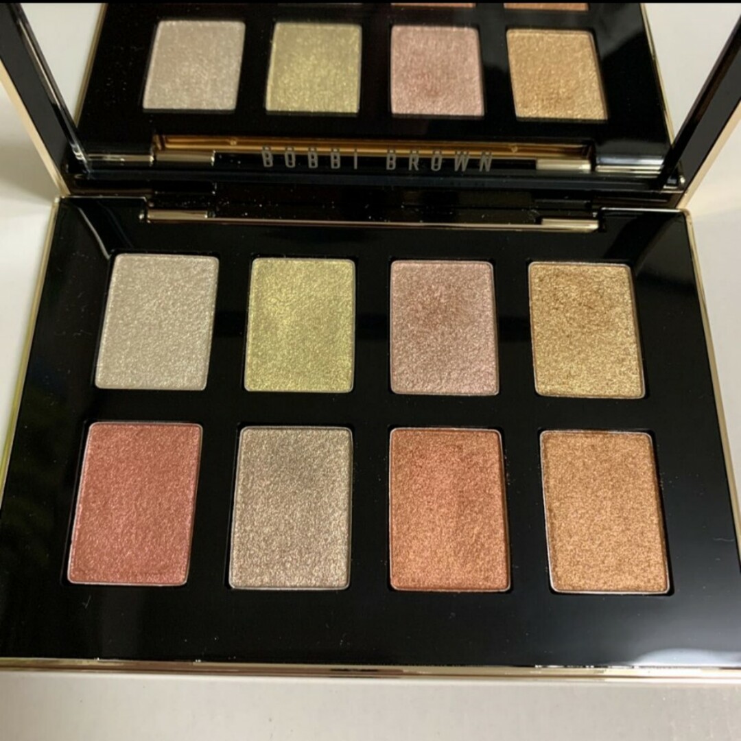 BOBBI BROWN(ボビイブラウン)のボビイブラウン　リュクスプレシャスメタルズ　アイシャドウパレット コスメ/美容のベースメイク/化粧品(アイシャドウ)の商品写真